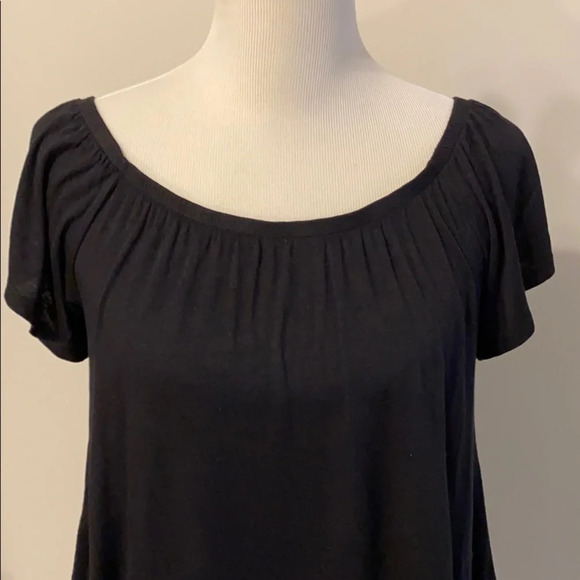 •Socialite• On/off shoulder black tee - so cute💕 - Picture 2 of 8